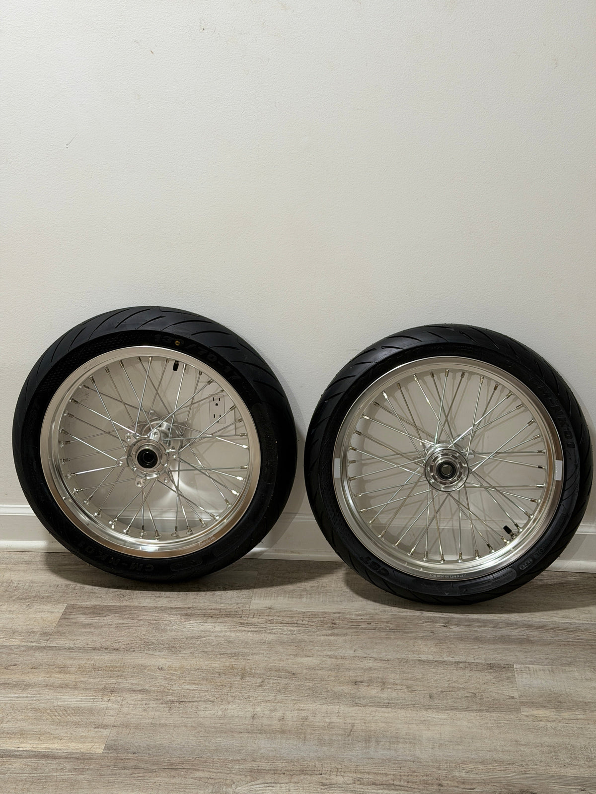 Chrome Ultra bee Supermoto Wheelset