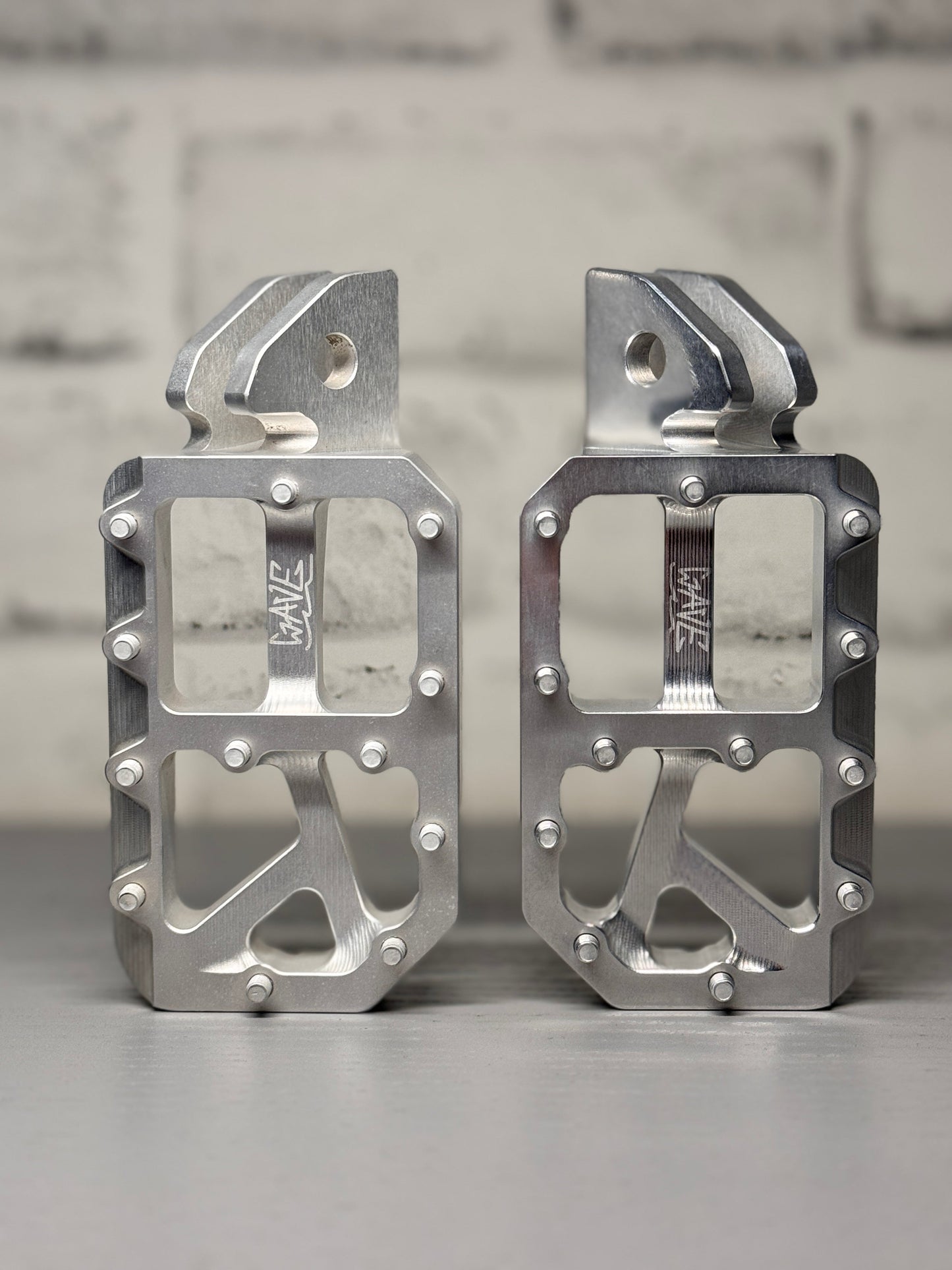 WAVE WIDE PEGS RAW BACK ORDER