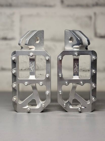 WAVE WIDE PEGS RAW BACK ORDER